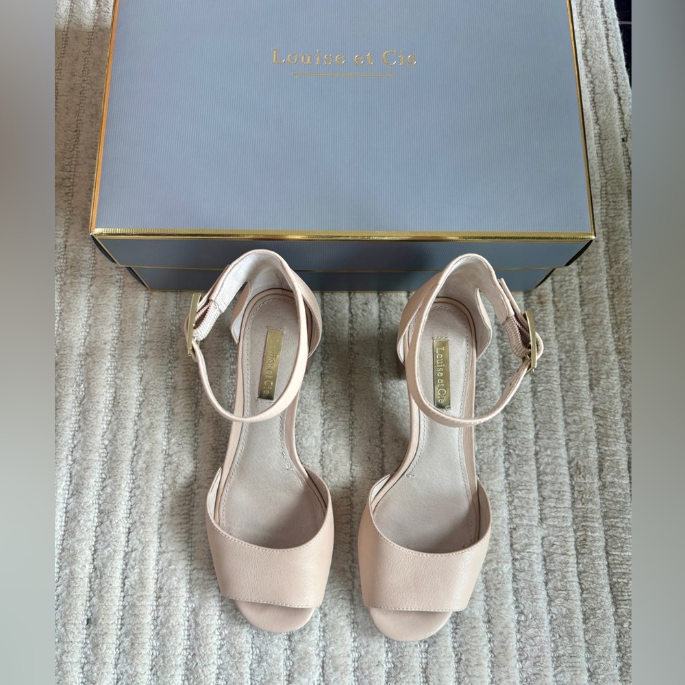 Louise et Cie nude heeled sandals size six